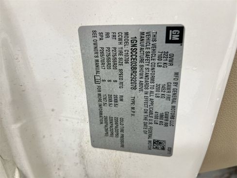 Used 2011 Chevrolet Tahoe LTZ image 29