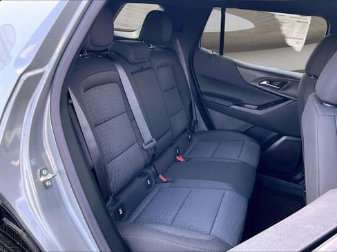 New 2026 Chevrolet Equinox LT AWD/4WD image 11