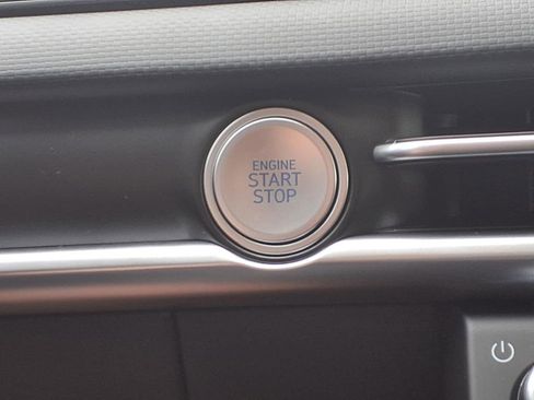 New 2025 Hyundai Tucson SE image 10