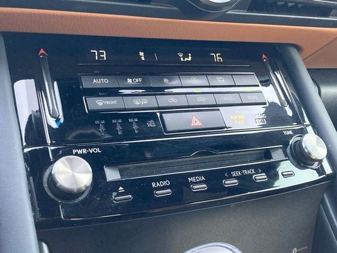 Used 2023 Lexus IS 300 300 w/ Premium Package image 23