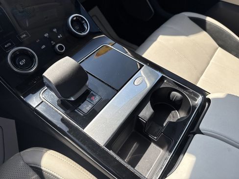 Used 2022 Land Rover Range Rover Velar S AWD/4WD image 24