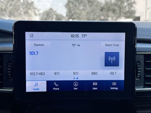 Used 2021 Ford Explorer Limited image 16