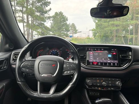 Used 2024 Dodge Durango GT RWD image 9