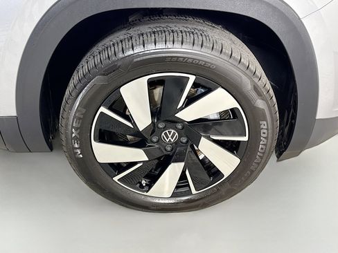 Used 2026 Volkswagen Atlas Cross Sport SE AWD/4WD image 32