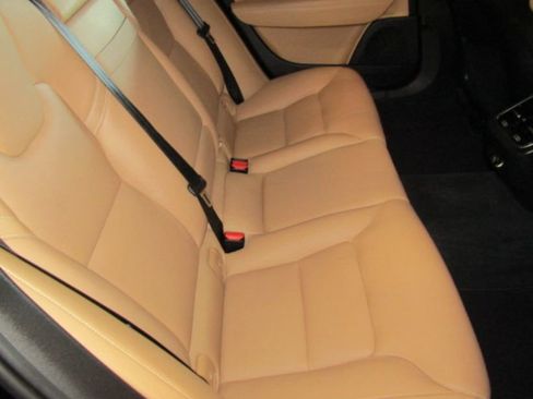 Used 2017 Volvo S90 T6 Momentum w/ Vision Package AWD/4WD image 37