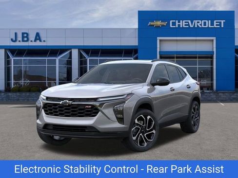 New 2026 Chevrolet Trax RS w/ Sunroof Package image 6