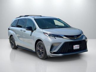 Used 2024 Toyota Sienna XSE w/ XSE Premium Package AWD/4WD video 3