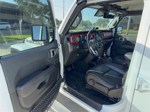 Used 2021 Jeep Gladiator Rubicon AWD/4WD image 7