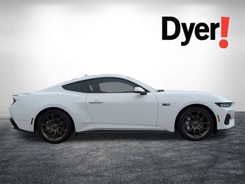 Used 2024 Ford Mustang GT Premium image 3