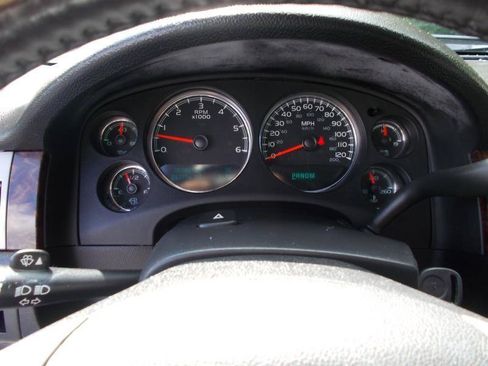 Used 2012 GMC Yukon XL Denali AWD/4WD image 35
