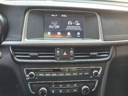 Used 2018 Kia Optima S w/ Panoramic Sunroof Package image 18