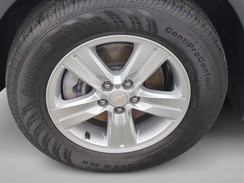 Used 2022 Chevrolet Trax LS w/ Tint and Cruise Package image 22