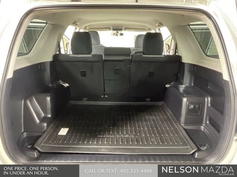 Used 2016 Toyota 4Runner SR5 AWD/4WD image 13