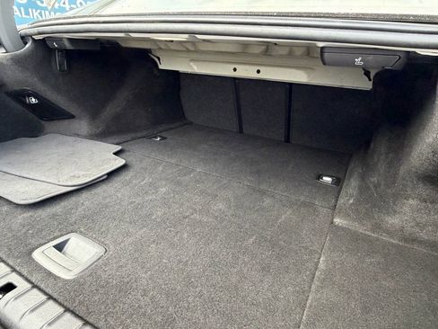 Used 2023 BMW 530e xDrive image 10