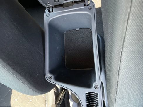 Used 2020 Nissan Kicks SV FWD image 24