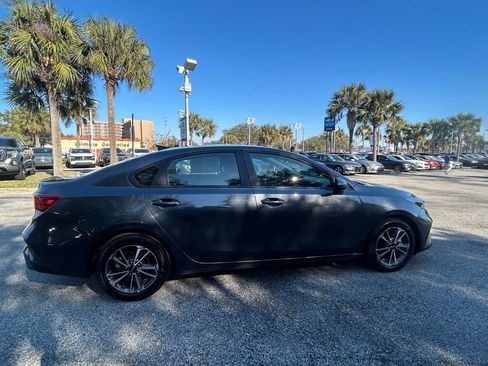 Used 2024 Kia Forte LXS image 8