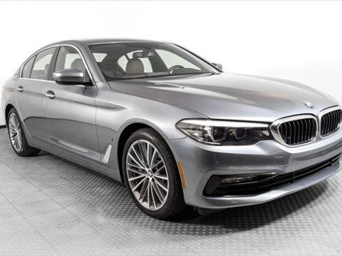 Used 2018 BMW 530e RWD image 11