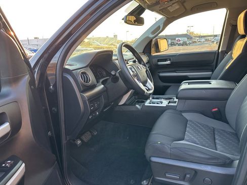 Used 2020 Toyota Tundra image 15