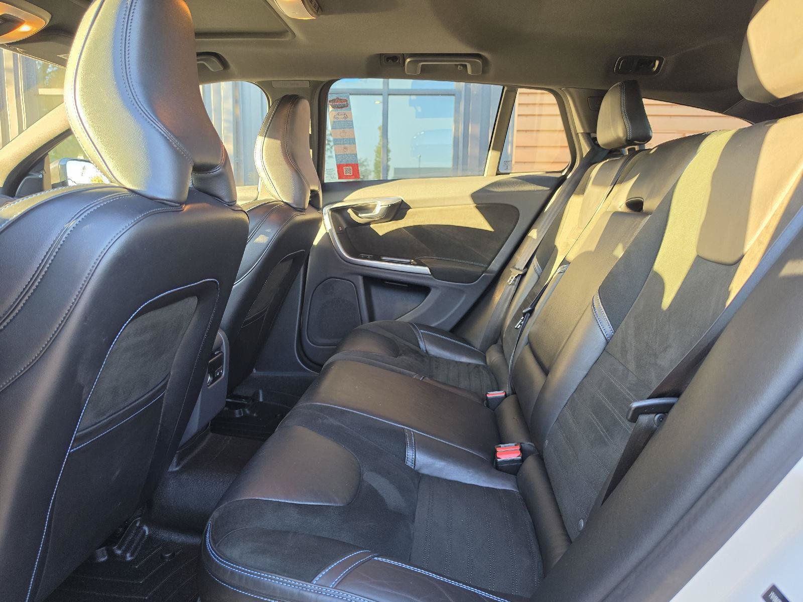 Used 2018 Volvo V60 T6 Polestar AWD/4WD image 23