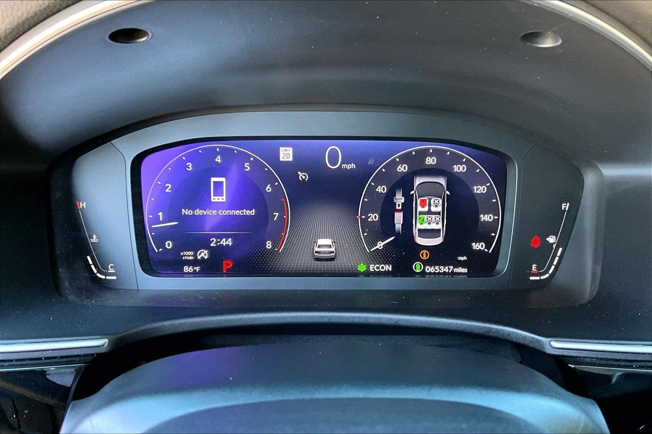 Used 2022 Honda Civic Touring image 12
