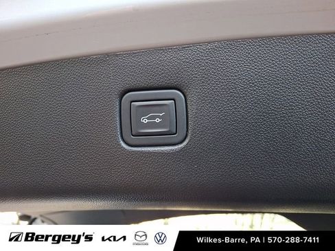 Used 2022 Chevrolet Blazer Premier w/ Enhanced Convenience Package image 33