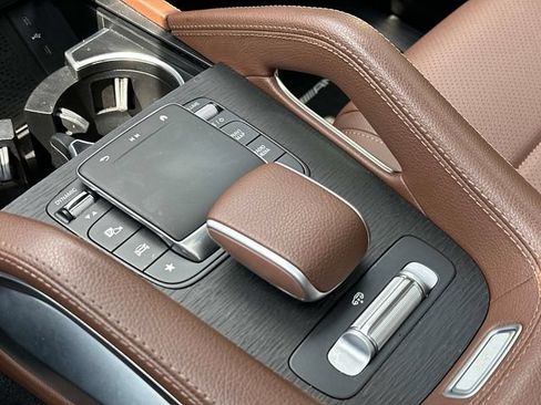 Certified 2024 Mercedes-Benz GLS 450 4MATIC image 33