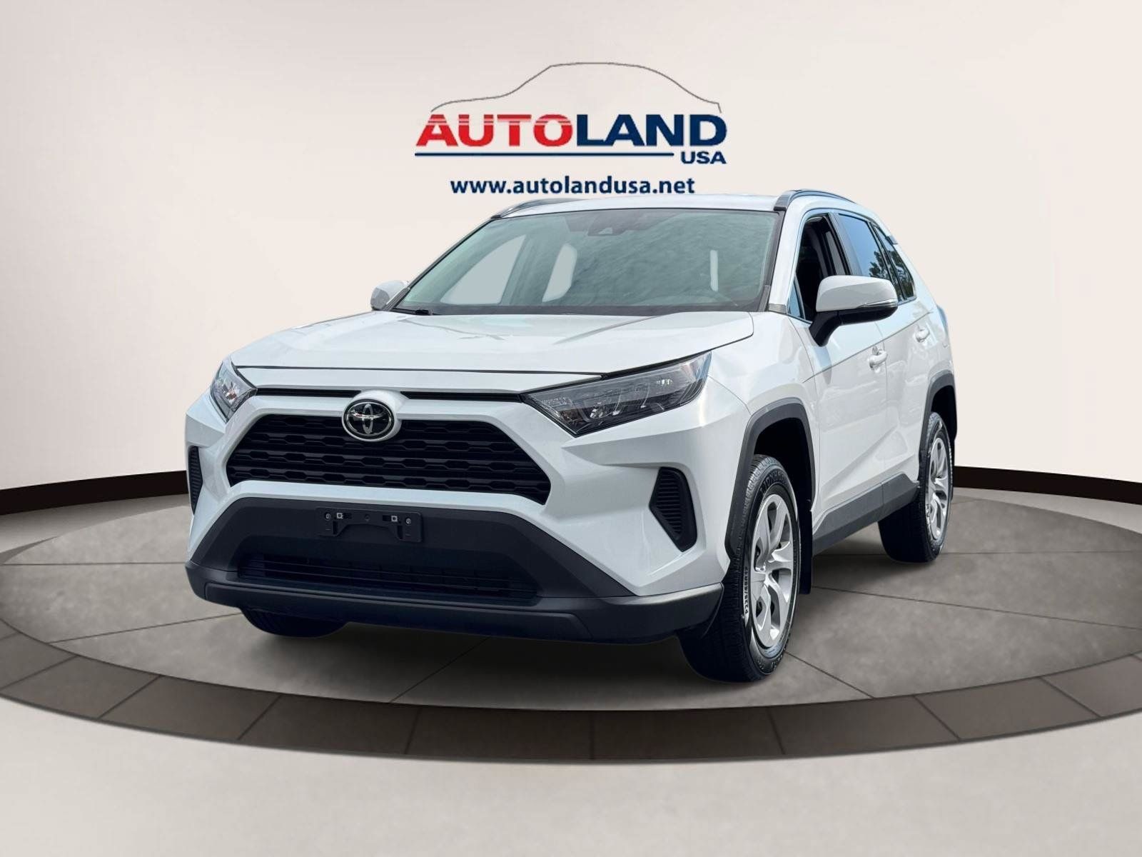 Used 2021 Toyota RAV4 LE AWD/4WD image 1