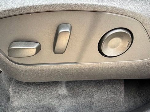 New 2026 Chevrolet Traverse LT image 27