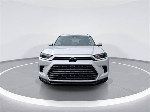 Certified 2025 Toyota Grand Highlander FWD image 5