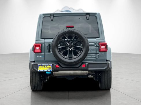 Used 2024 Jeep Wrangler Unlimited Sahara AWD/4WD image 4