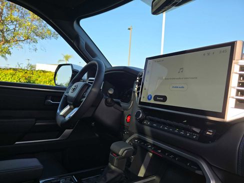 Used 2025 Toyota Tundra Platinum image 10