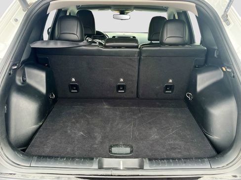 Used 2022 Jeep Cherokee Latitude Lux image 24