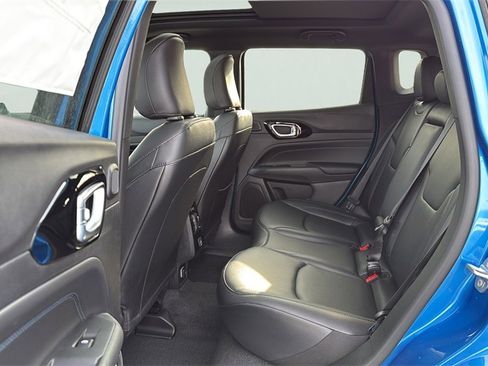 New 2026 Jeep Compass Limited image 19