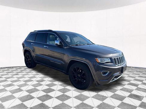 Used 2015 Jeep Grand Cherokee Overland w/ Advanced Technology Group image 4