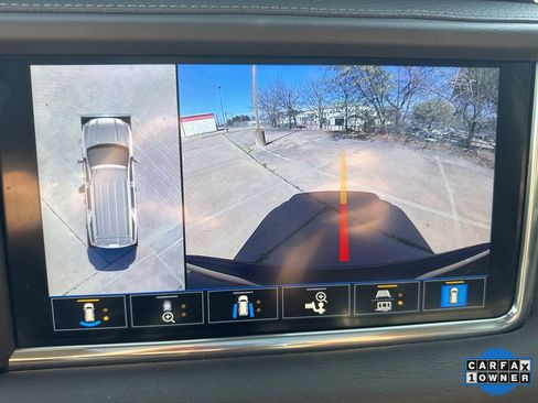 Used 2021 GMC Yukon XL Denali w/ Denali Premium Package image 24