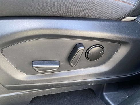 Used 2026 Ford Explorer Active AWD/4WD image 17