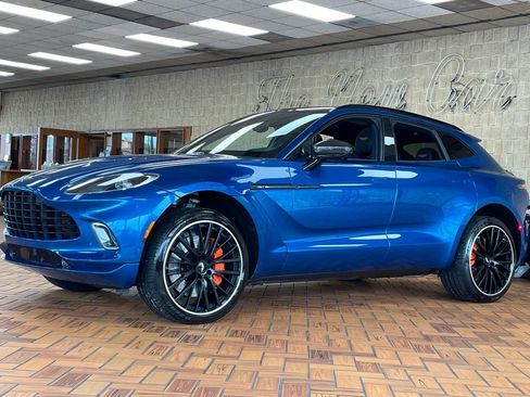 Used 2022 Aston Martin DBX AWD/4WD image 5
