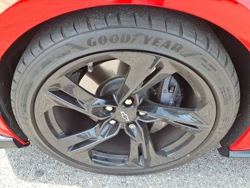 Certified 2021 Chevrolet Camaro SS RWD image 10