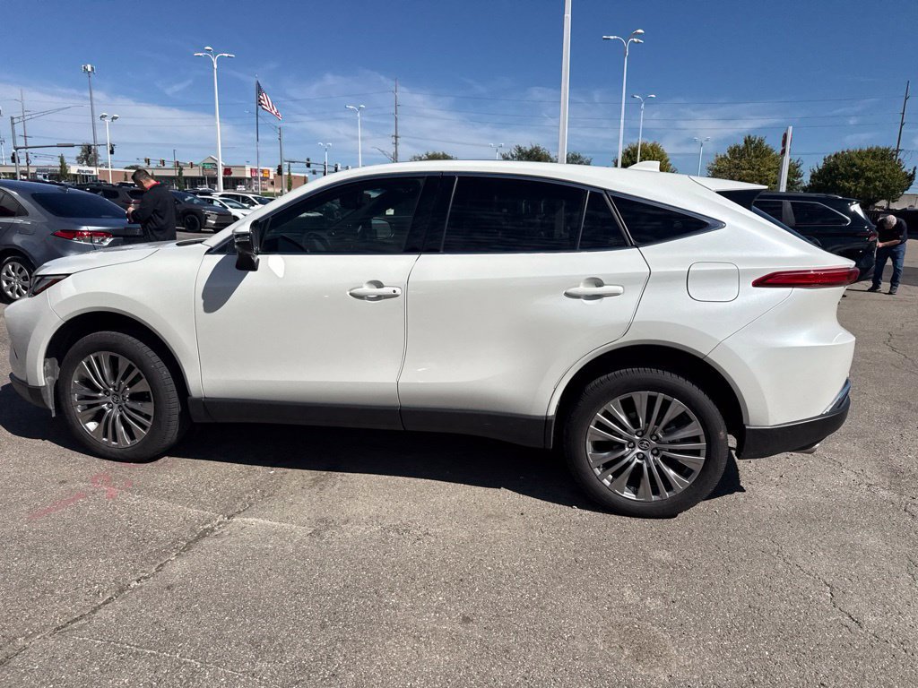 Used 2022 Toyota Venza Limited w/ Advanced Technology Package AWD/4WD image 9