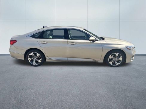 Used 2019 Honda Accord EX image 2