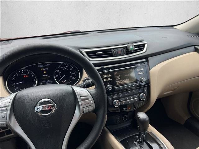 Used 2016 Nissan Rogue SV FWD image 12