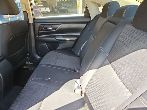 Used 2017 Nissan Altima 2.5 S w/ Power Driver Seat Package FWD image 11