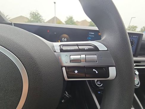 Used 2025 Hyundai Santa Cruz SEL image 12