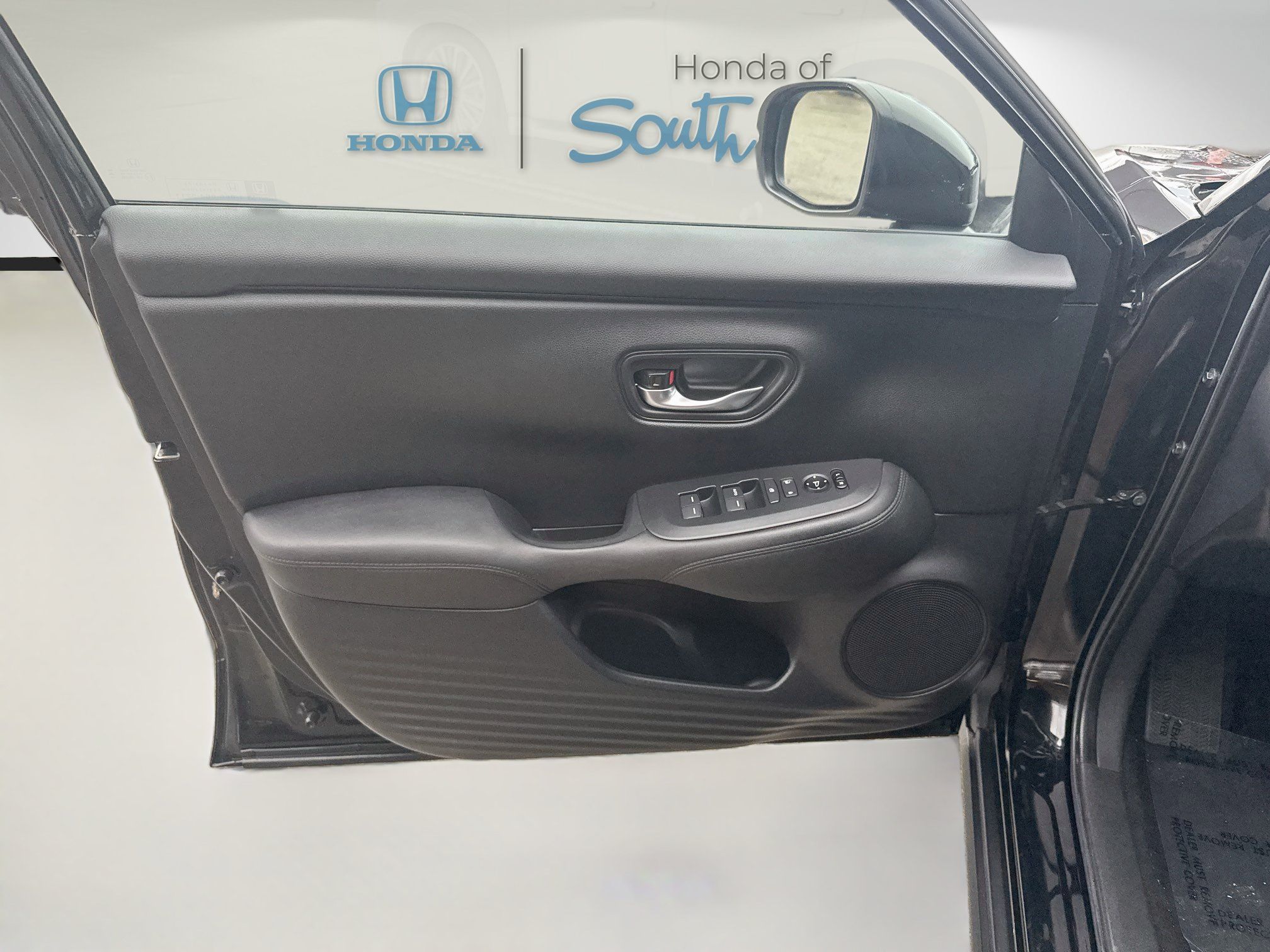 Certified 2025 Honda HR-V LX image 19