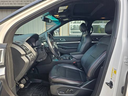 Used 2017 Ford Explorer Sport AWD/4WD image 23