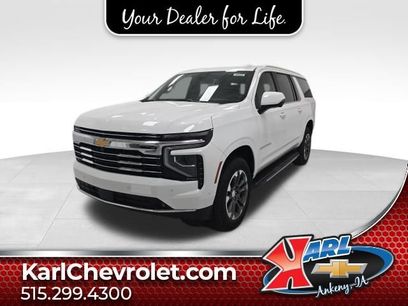 New 2026 Chevrolet Suburban LT w/ Comfort Package