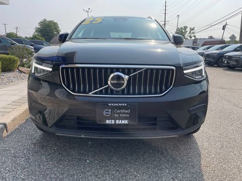 Used 2025 Volvo XC40 B5 Core AWD/4WD image 8