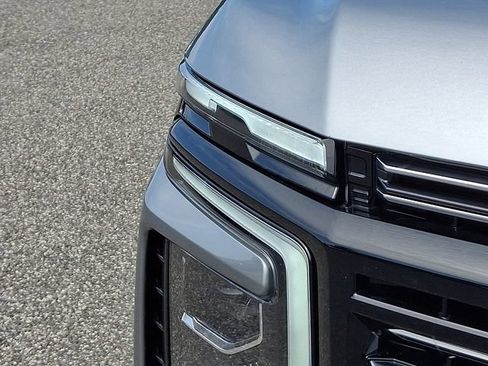 Used 2026 Chevrolet Tahoe High Country AWD/4WD image 28