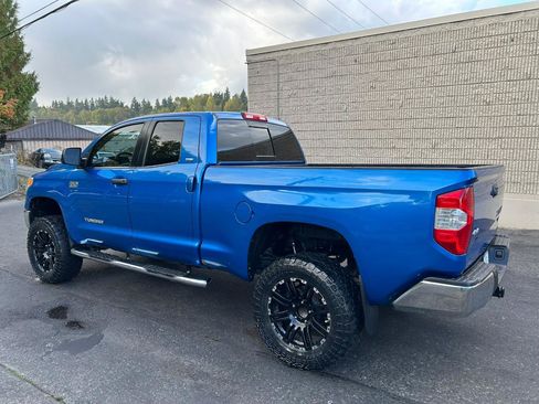 Used 2017 Toyota Tundra SR5 image 7