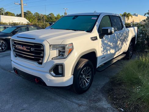 Used 2020 GMC Sierra 1500 AT4 w/ AT4 Premium Package image 2